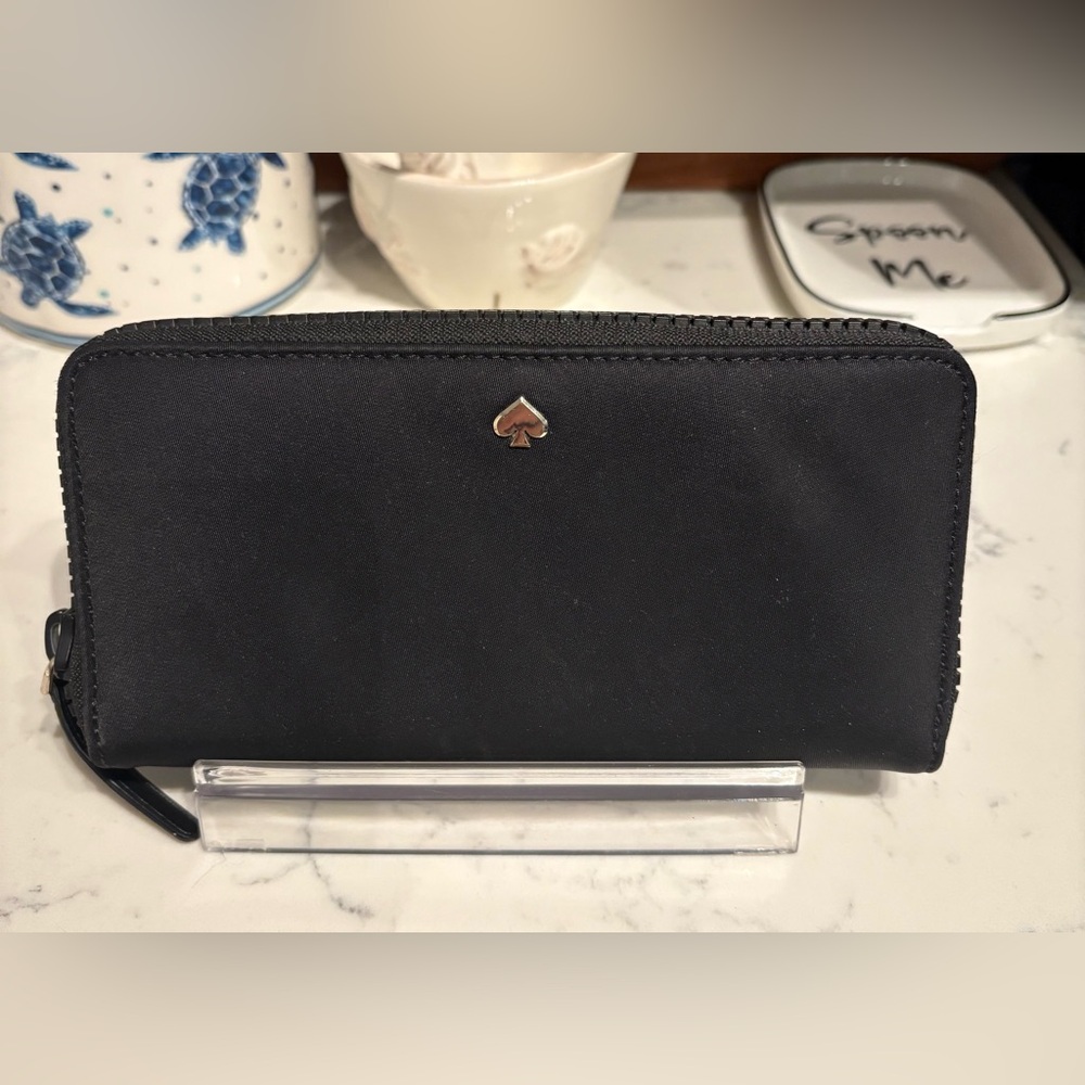 Kate Spade Jae Large Continental Wallet. EUC.